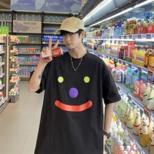 黑色