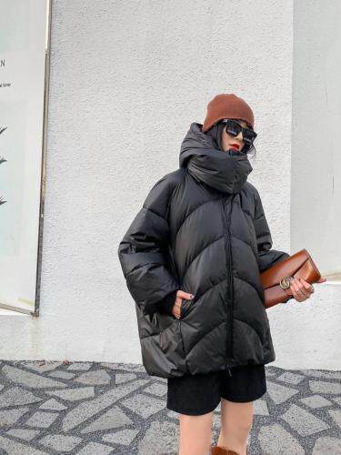 2021冬季新设计师款休闲羽绒服，女装羽绒服，储辰