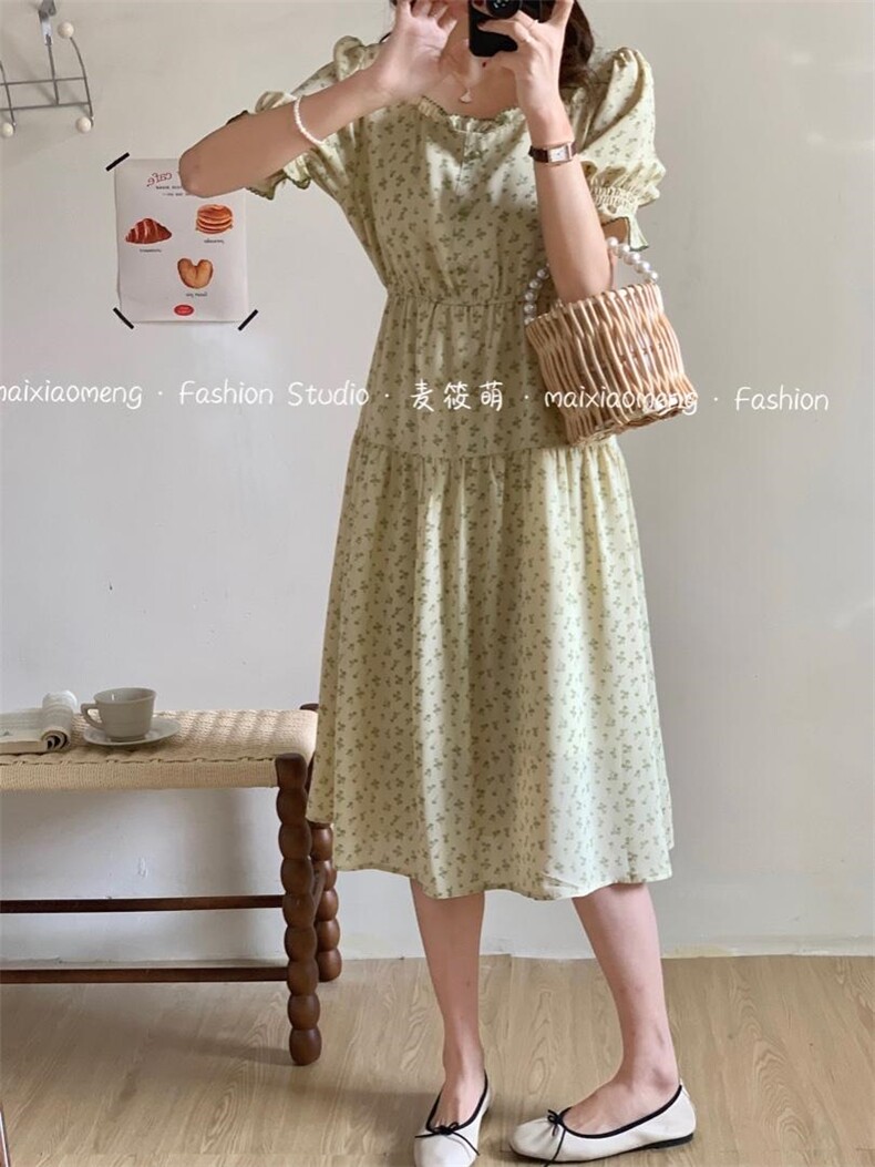 碎花收腰超显瘦连衣裙，女装连衣裙，麦筱萌