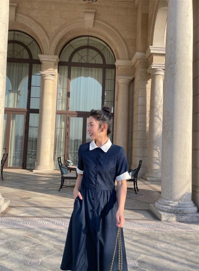 【现货】学院风排扣连衣裙,女装连衣裙,欧尼蒂
