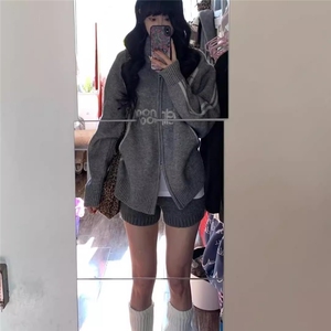 美式潮牌学院风徽章拼接开衫毛衣秋冬男女条纹立领针织棒球服外套图片