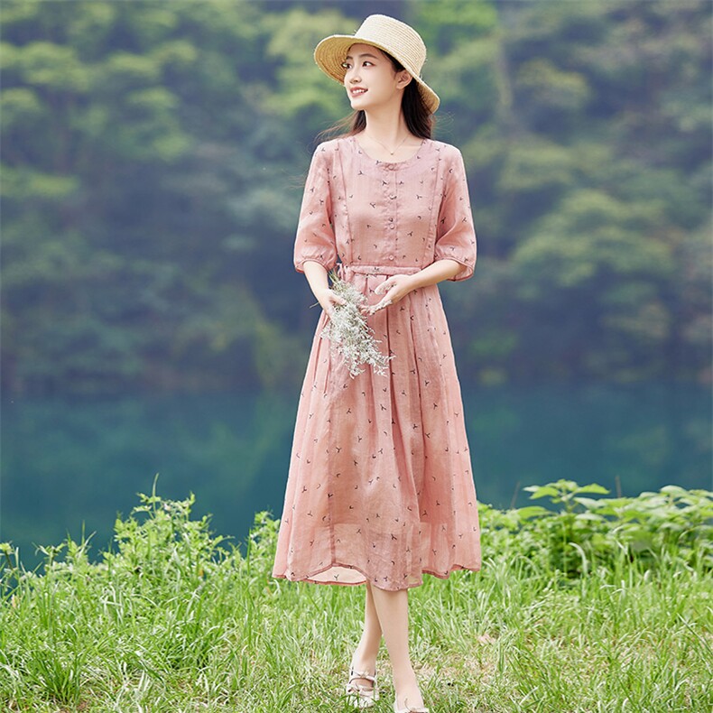 2026年夏季女士短袖旅游聚会街拍逛街文艺/优雅居家城市通勤商务，女装连衣裙，江南依恋