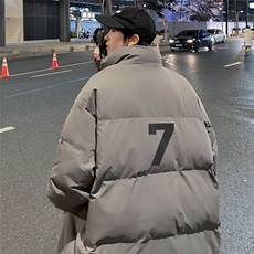 深灰色