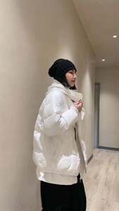 冬季新款羽绒服图片