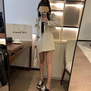 现货  早秋款 蝴蝶结钻扣小西装图片