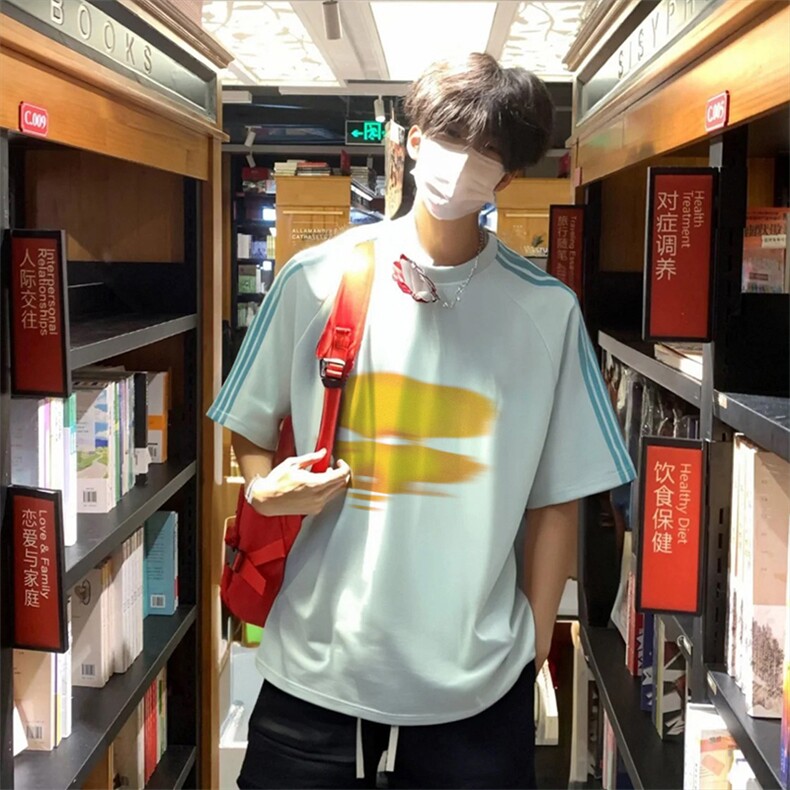抖音得物品质二开240克宽松纯棉美式潮牌印花三条杠中性风短袖T恤,男装T恤,电商A486-1