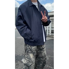 藏青色