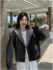 黑色