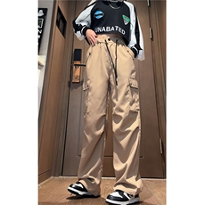 卡其色