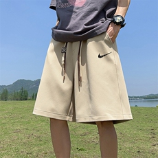 卡其色