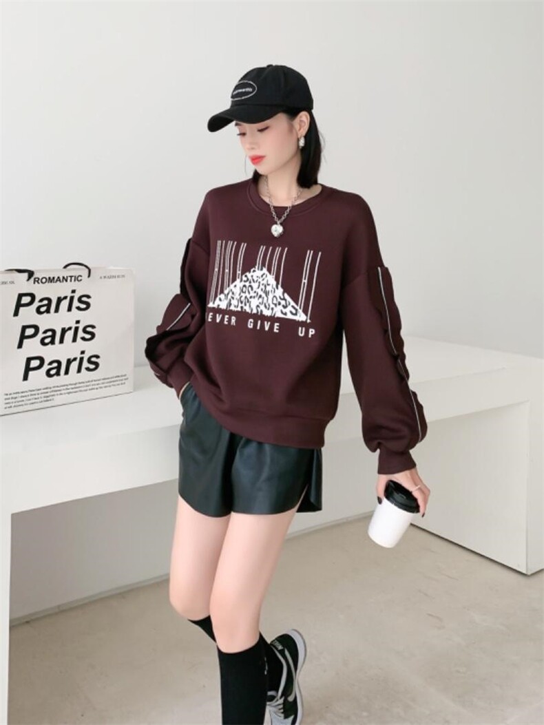 新款卫衣加厚3个颜色，女装卫衣/绒衫，英雅姿秀