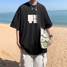 黑色