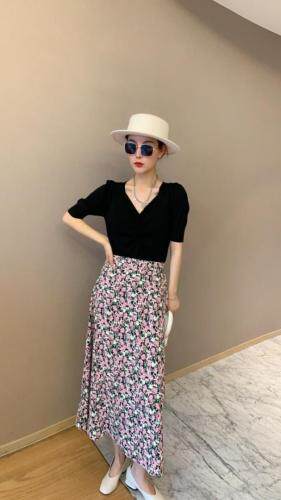 【现货】夏季新款显瘦V领两件套碎花裙，女装，东洋天堂之花
