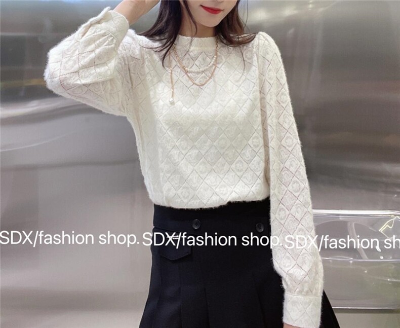 【现货】拉毛新款带项链上衣，其它，色调轩