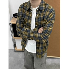 黄灰色