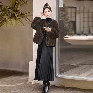 高级感加厚花狐貂圆领皮毛一体外套图片