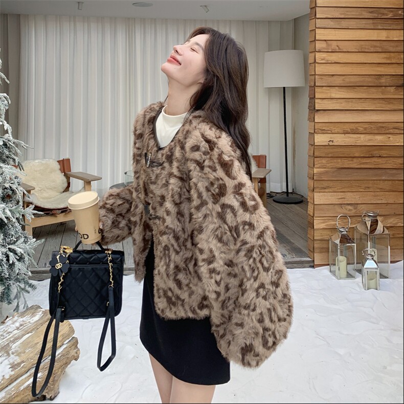 衣珂纱朗2D044-冬新25豹纹洋气皮毛一体外套保暖现货派克外套,女装派克服,衣珂纱朗