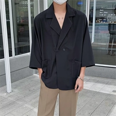 黑色