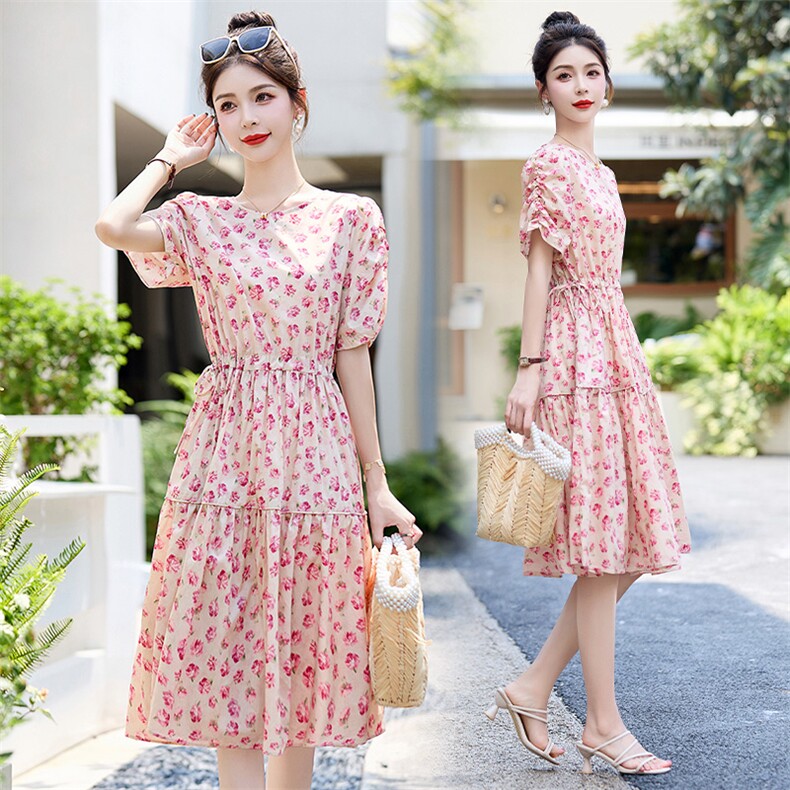 法式轻奢碎花连衣裙女2024年夏季新款时尚气质中长款收腰显瘦裙子，女装连衣裙，布芭啦