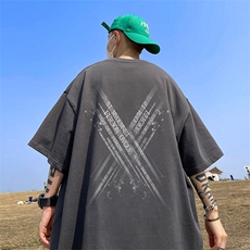 深灰色