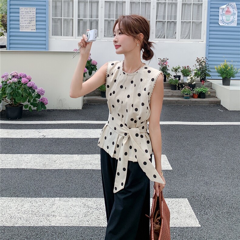 韩版波点系带收腰背心衬衫休闲裤套装女2025年夏季新款显瘦两件套,女装套装/套裙,2C272