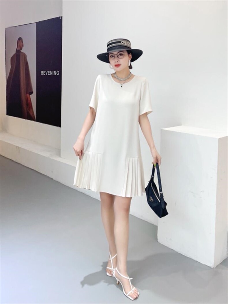 碎花连衣裙，女装连衣裙，芭丽名媛