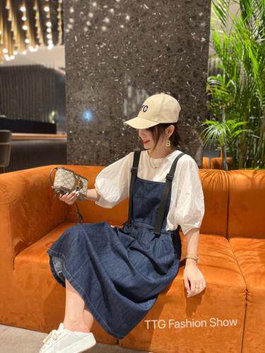 牛仔背带裙，女装，跳跳谷