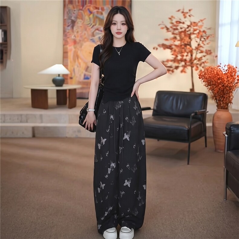 时尚休闲运动套装女夏季新款显瘦气质纯色圆领短袖上衣长裤两件套图片