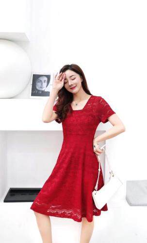 【现货】夏季新款蕾丝优雅气质短款连衣裙，女装连衣裙，芷炫