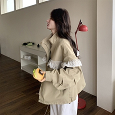 韩系甜美风蕾丝拼接风衣女2025春夏小众设计感宽松落肩休闲短外套，女装短外套，2C050