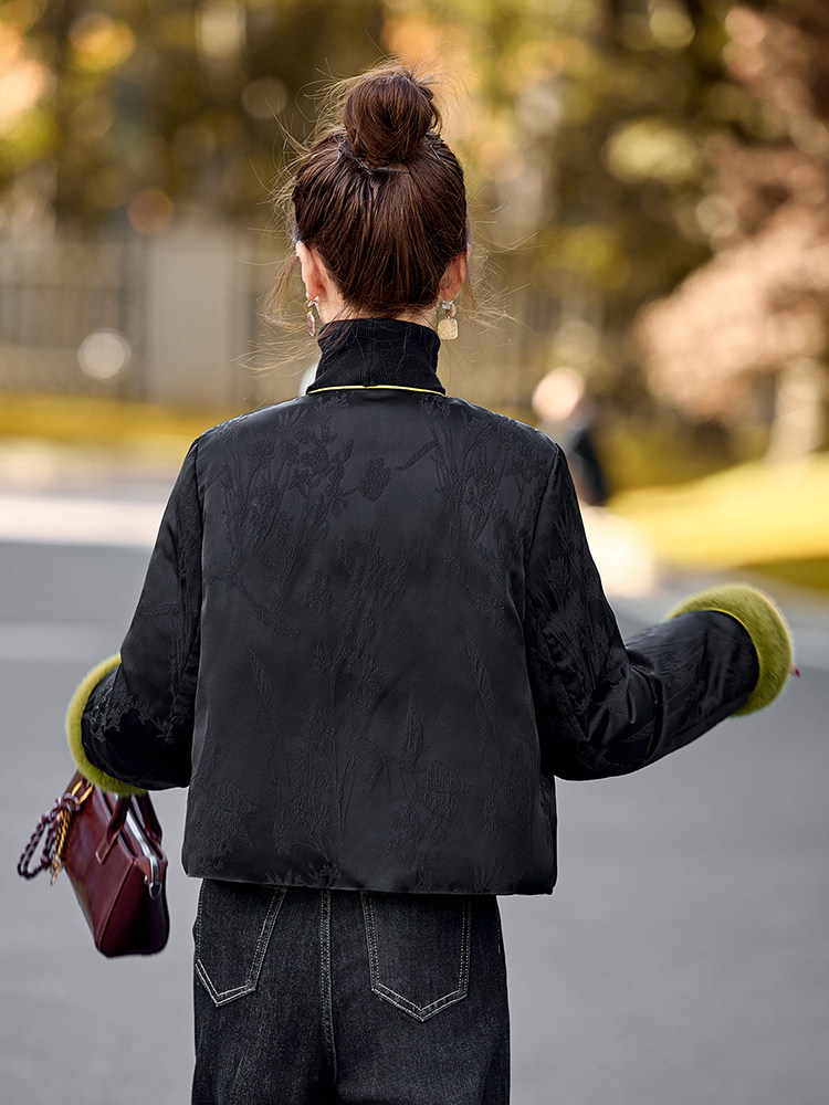 轻薄羽绒服女2024冬季新款小个子新中式国风短款独特漂亮黑色外套,女装羽绒服,半夏