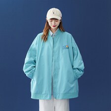蓝绿色