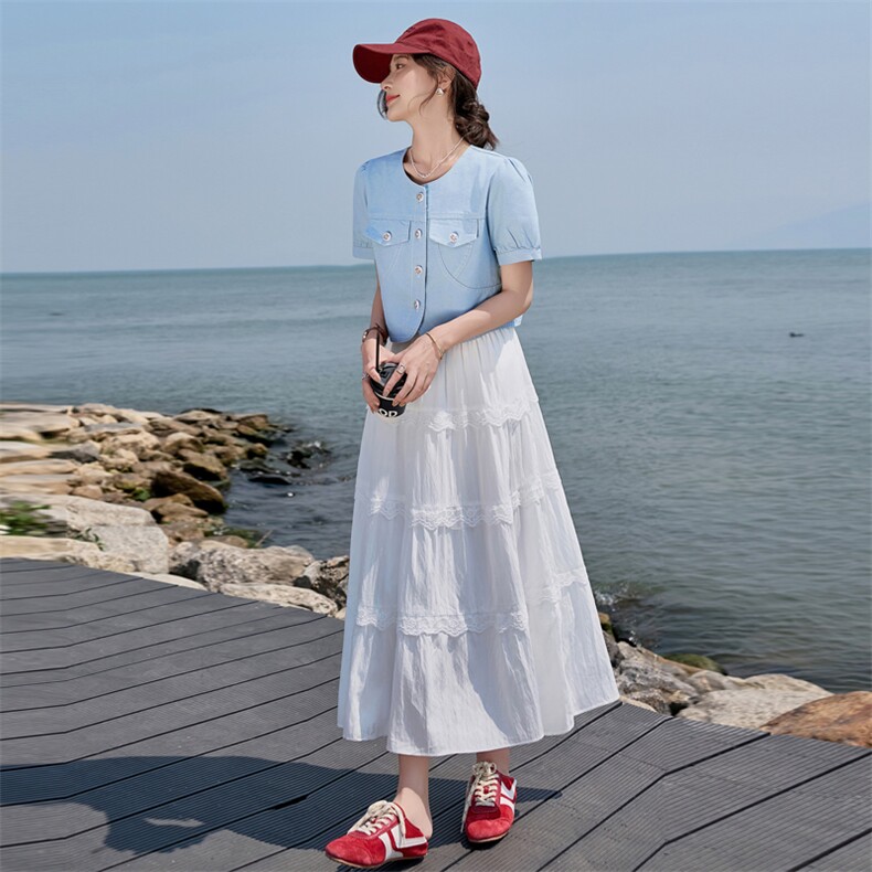2025年夏新品现货度假风吊带蕾丝花边连衣裙+牛仔短袖两件套,女装连衣裙,臻衣坊