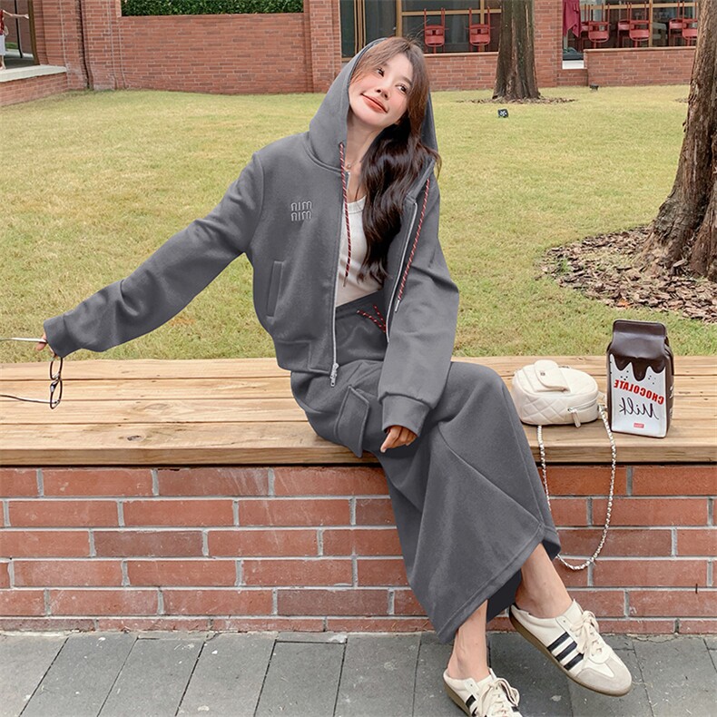 深灰色连帽休闲卫衣套装半身裙女2025年秋季新款休闲运动风两件套,女装套装/套裙,2C205