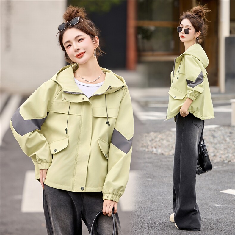 档口现货2025女装新款秋装休闲拼接风衣学生外套女，女装短外套，靓星雨