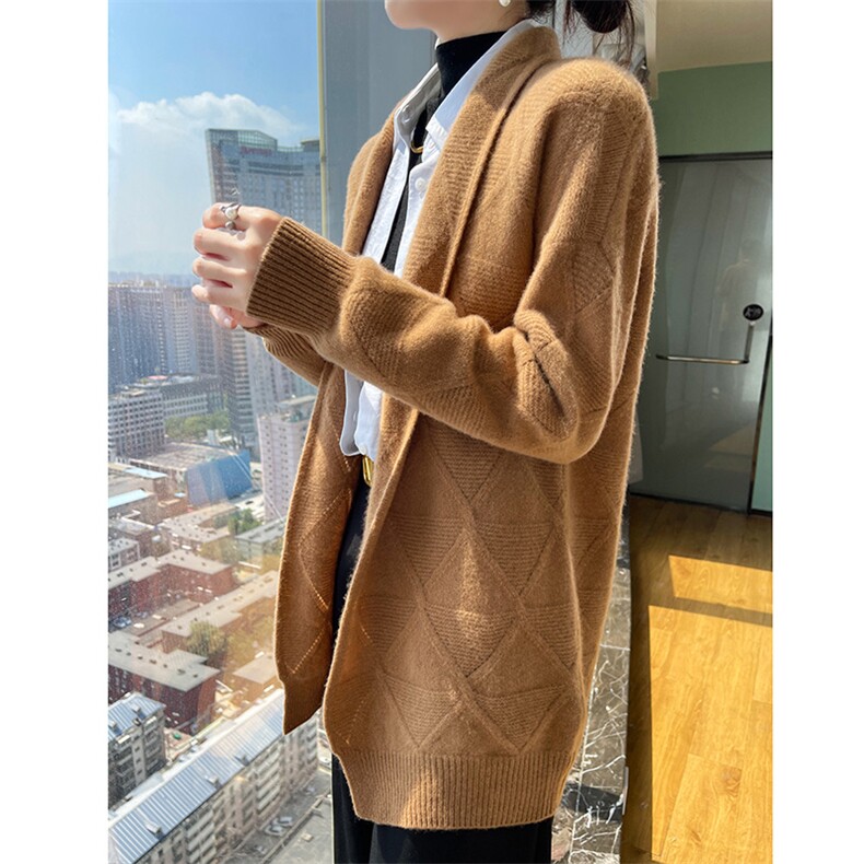 2025年秋季女士菱形中款开衫,女装羊毛衫,嘉日羊绒