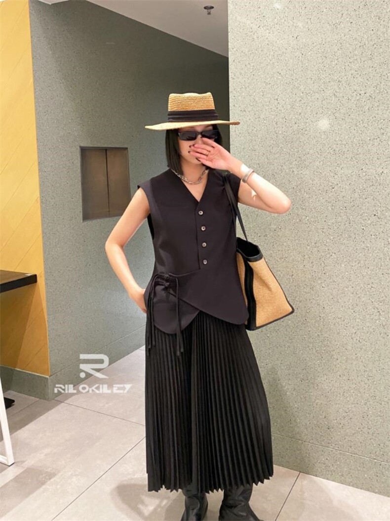 2022秋装新款设计师款马甲，女装马甲，雷洛奇丽