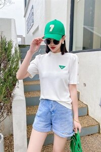 新款夏装短?小衫全新上架图片