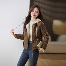 2024冬季女装新款时尚潮流仿绵羊皮绗缝格子加绒加厚皮棉，女装皮衣，缘衣格