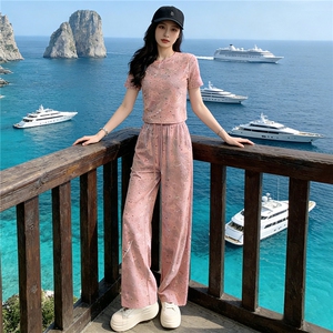 慵懒风通勤休闲运动套装女夏季新款洋气粉色扎染短袖阔腿裤两件套图片