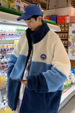卡其色