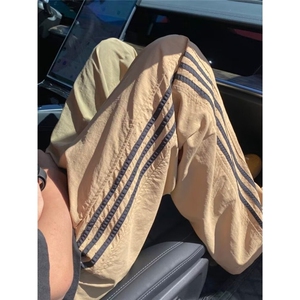 B95男士新款潮牌时尚百搭牛仔裤直筒阔腿条纹三道杠休闲长裤图片
