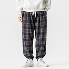 深蓝色