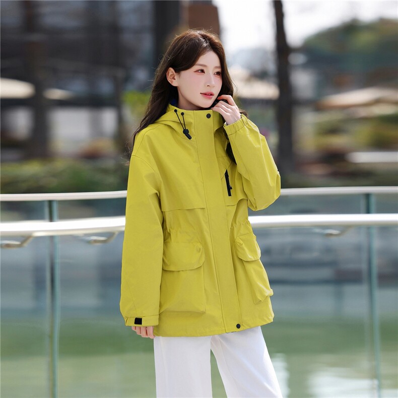 防水冲锋衣女中长款2026春秋新款宽松收腰连帽工装风衣外套潮,女装短外套,鑫源服饰