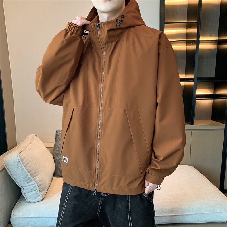 美式户外冲锋衣男外套纯色上衣服山系连帽简约工装户外冲锋衣夹克图片