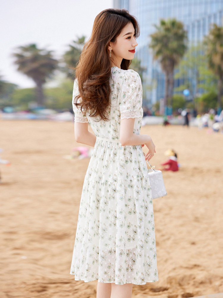 2023年夏季新款碎花方领通勤泡泡袖短袖中长款连衣裙,女装连衣裙,安之芮娜