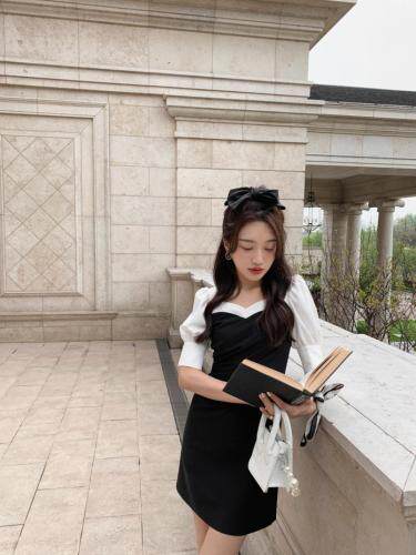 赫本风小黑裙连衣裙，女装连衣裙，M.W 嫚维