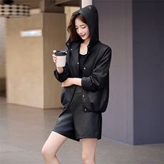 仿真皮皮衣女2024新款秋带帽休闲小个子海宁仿绵羊皮夹克外套短款，女装皮衣，美拉德工厂直营店