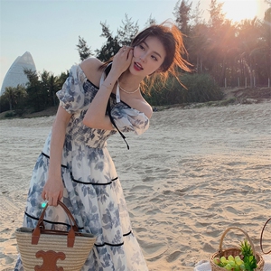 夏季法式气质方领水墨印花连衣裙女收腰茶歇裙海边度假风桔梗长裙图片