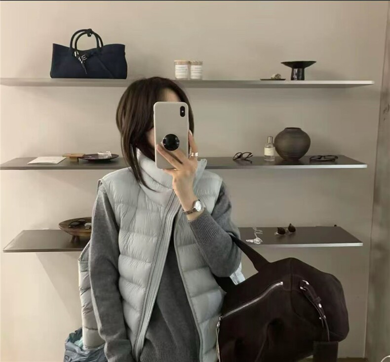 2025年秋季时尚百搭通勤简约休闲排骨马甲，女装马甲，牛米欧羽绒服工厂店